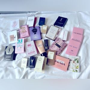 NWT Deluxe High End Luxury Perfume and Cologne Deluxe Sample and Travel size Lot